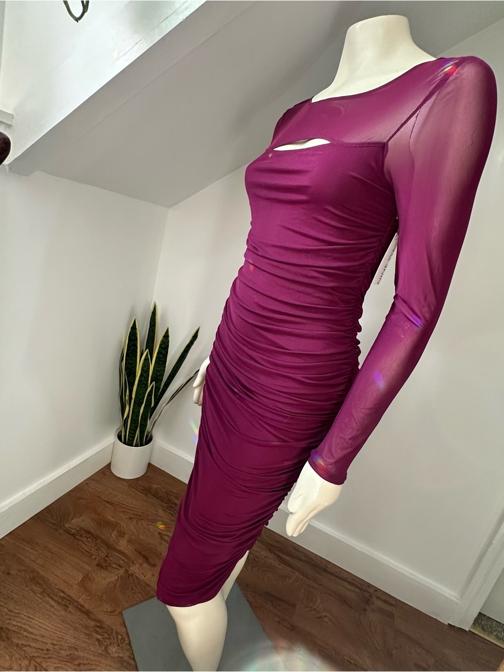 Nine West Fuchsia Long-Sleeve Ruched Midi Dress with Sheer Sleeves and Shoulders